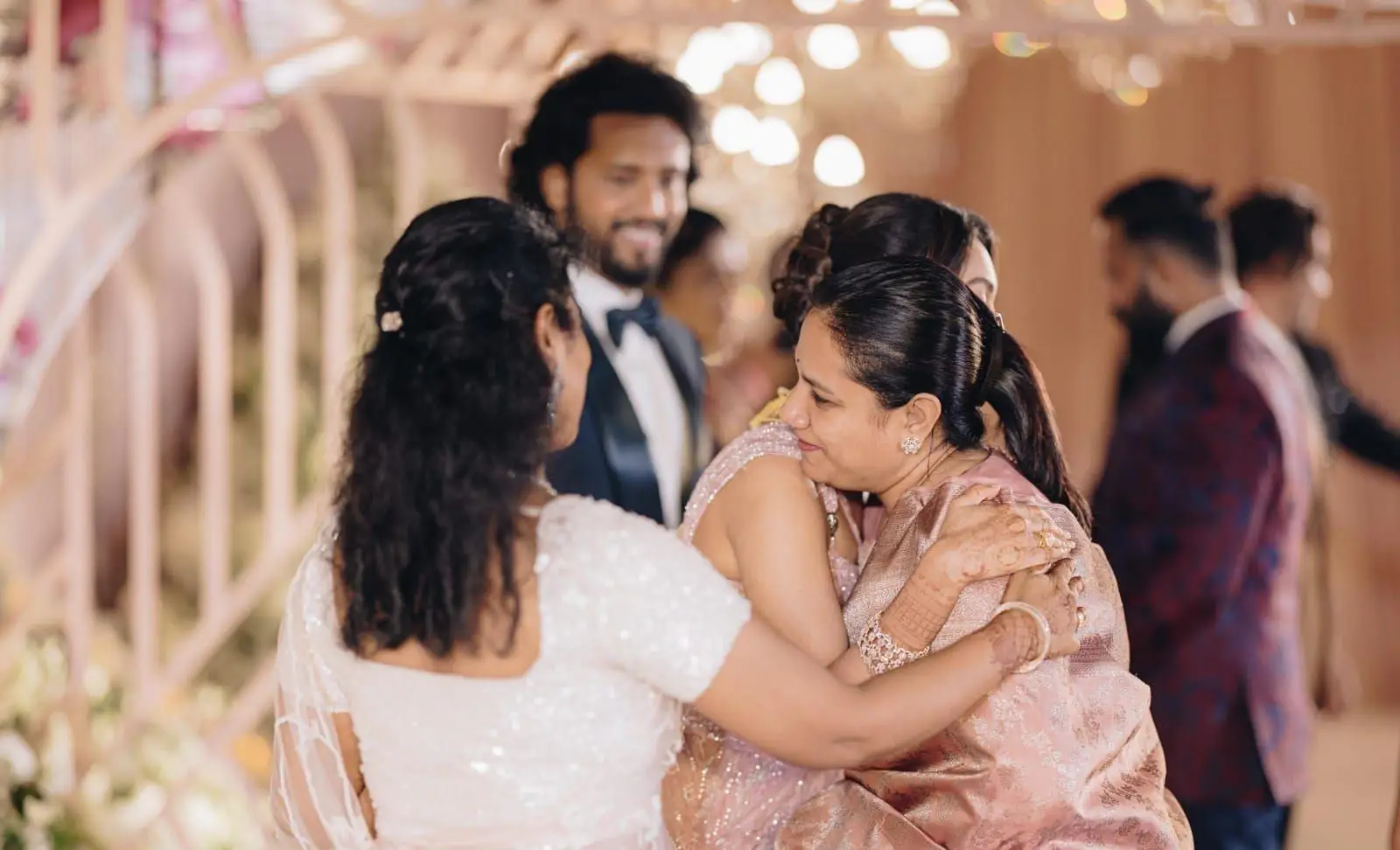 Aishwarya Arjun Umapathy Wedding Reception Photos